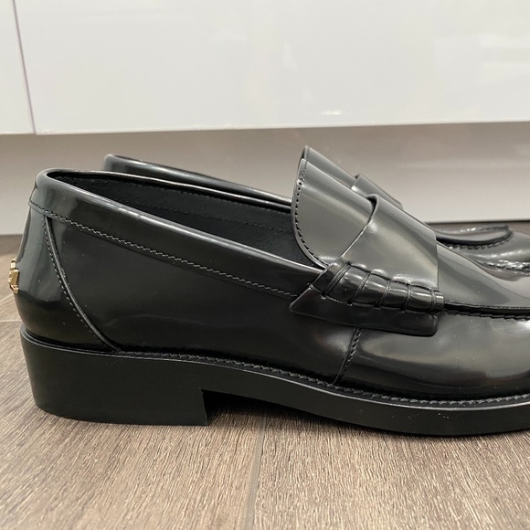 2023 CHANEL BLACK LEATHER LOAFERS OXFORD SHOES 38 NEW - Picture 4 of 14